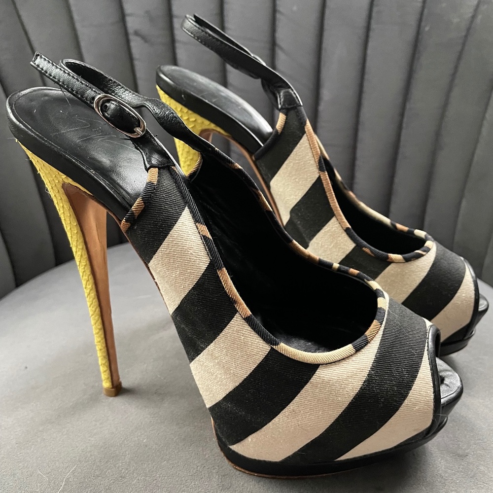 Giuseppe Canvas Black/White with Yellow Snakeskin Heel